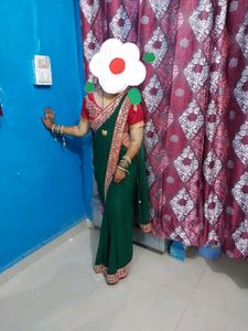 Bs Ek Bar Use Ki Hui H Bilkul New H