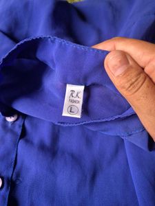 Button-down blouse/shirt