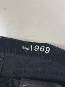GAP Black Mini Corduroy Skirt🖤