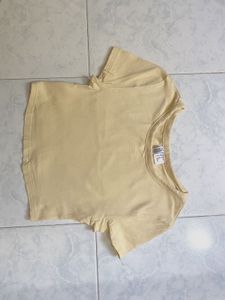 H&amp;M Yellow Crop Top