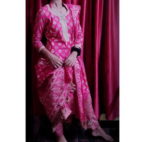 Banarasi Kurta Pant Dupatta Set