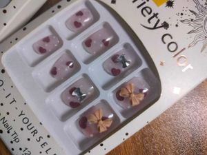 Beautiful Press on nails