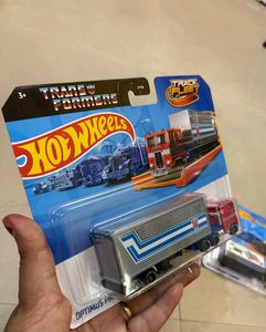 Hot Wheels Transformers Optimus Prime Truck