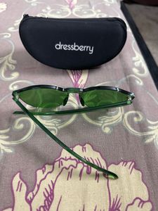 DressBerry Women Rimeless Oval Sunglasses