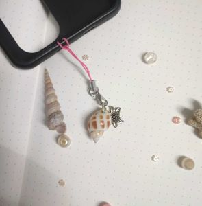 Seashell Phone Charm 𓆉
