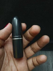 MAC Lipstick- D For danger