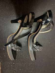 Classy Pencil Heels Gray And Black