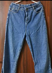 Straight Jeans