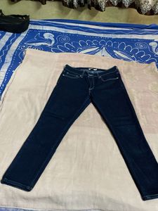 Streachble Levi’s Dark Blue Denim