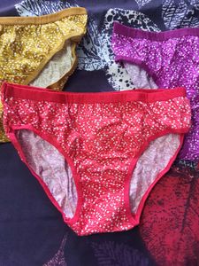 Combo of 3 multicolour briefs
