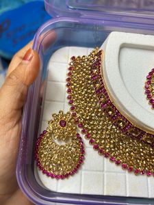 Graceful Golden And Pink Jewellery Set