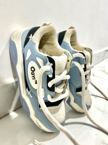 OGYI Sneakers