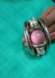 Stylish Bracelet 🩷✨