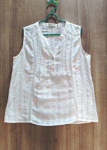Casual Stylish Sleevless White Top