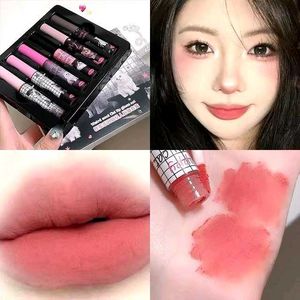 DaimAnpu Lippies