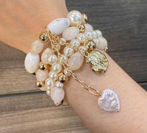 Pack of 4 hand accessories