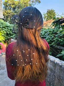 Black Pearl Bow Hair Accessory