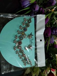Floral Necklace & Earring Set
