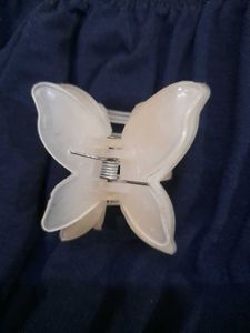 Simple Rubber Bands And Butterfly Clutcher
