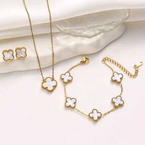 beautiful stainless jewelry set❤