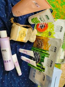 Nykaa Skin &amp; Hair Combo