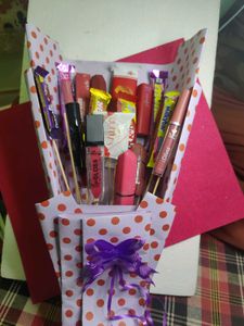 Lipstick &amp; Chocolate Bouquet