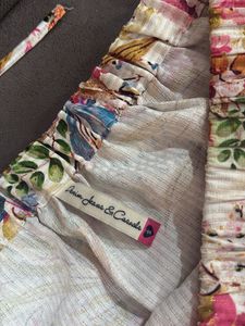 Women Off Shoulder floral top💕