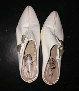 JLO White Pointed Mules - Size 7