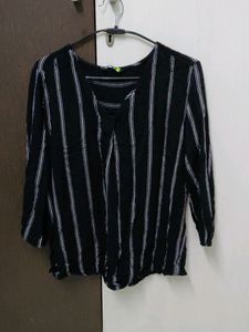 PRICE DROP ⬇️⬇️ TOKYO TALKIES Top