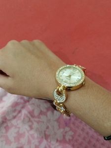 Premiym rose gold coloured watch