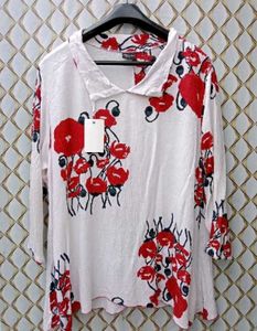 New with tag Korean Cute Sweet Floral Top