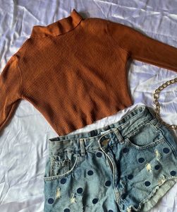 Brown Full Sleeve Crop Top!