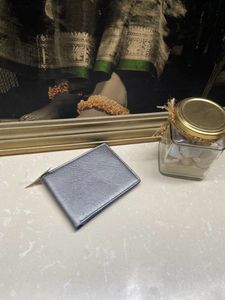 Banana Republic Wallet. UNISEX