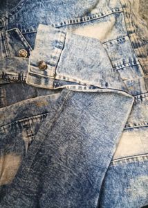 Denim Jacket Blue 🧥 - L/XL Size