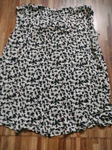 Patterned Wide Top