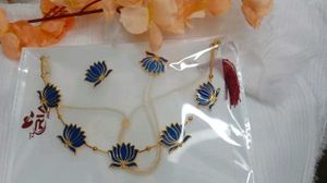 Lotus Design Necklace Set