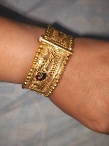 Golden Peacock Mina Kari Bangle 1pc