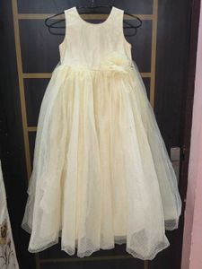 Discount On branded Yellow Flower Girl Dress👗Gown