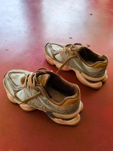 Balance Sneakers