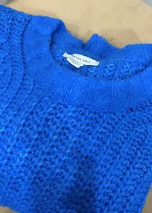 Beautiful Woollen Sweater 💙