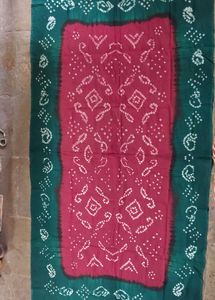 Red &amp; Green Bandhani Dupatta
