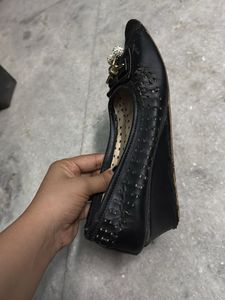 Classic Black Bellies With 1-2inch Heels