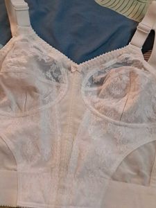Triumph  Coreset   N Panty  Combo