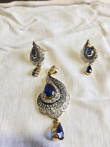 Pendant Set