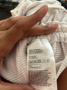H&amp;M white ribbed drawstring top