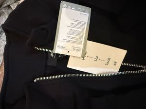 H&amp;m Black Sweatshirt