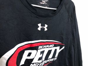 UNDER ARMOUR BLACK LONG SLEEVE T SHIRT