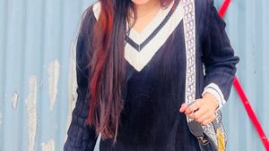 Trendy Striped Midi Dress