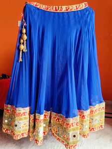 80 Kali Full Gherdar Lehnga Odhni