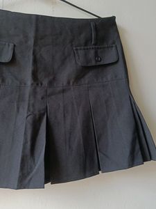 PLEATED CARGO SKIRT